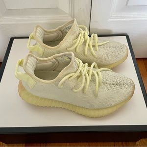 COPY - Yeezy sneaker